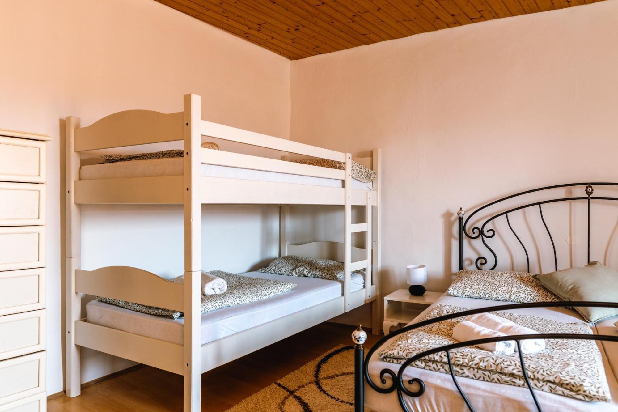 Apartment Valetovi Štanjel Εξωτερικό φωτογραφία
